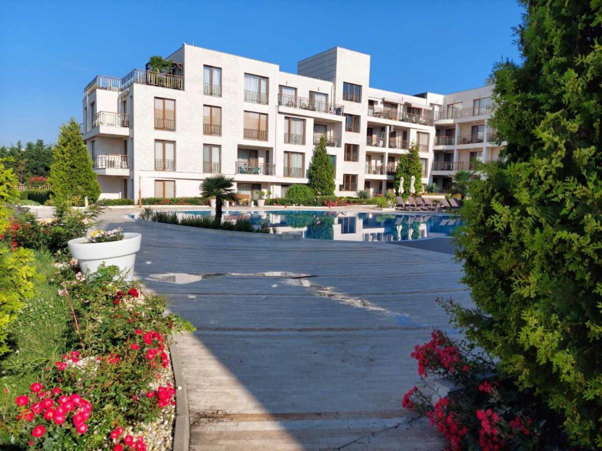 Sea Panorama Apartment - Diamond Beach Sarafovo Burgas Exterior photo